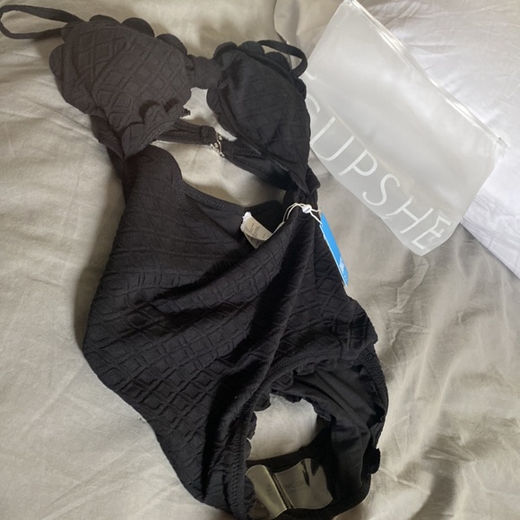 Super flirty one piece swimsuit just in time for summer. - Picture 4 of 4